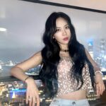 Wang Feifei Instagram - Beautiful Night in ShangHai #FentyBeautybyRihanna 🔥