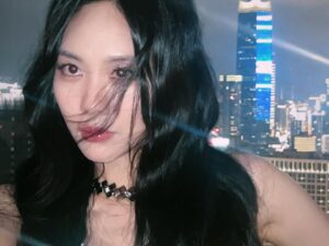 Wang Feifei Instagram - What a special day！
What a special 520night!
#fentybeautybyrihanna ❤️