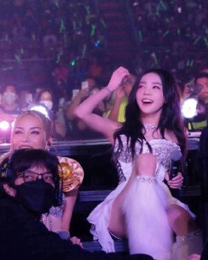 Wanida Termthanaporn Instagram - #rsmeetingconcert2024 #girlyberry