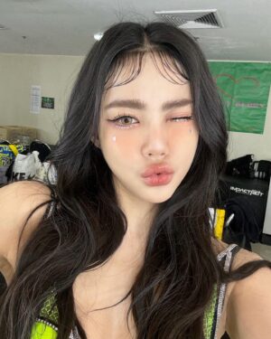 Wanida Termthanaporn Instagram - #rsmeetingconcert2024 #girlyberry 😘