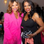Wendy Raquel Robinson Instagram - #IssaSWIPE Happy GOLDEN DAY! ✨✨ Sending an abundance of love to my girls @niecynash1 @thesherylleeralph 💕and all the #GoldenGlobe nominees. Had the honor of celebrating these two #Amazing women this past #Sunday and will continue to celebrate them. I’m rooting for everybody BLACK, in my @issarae voice 🖤 • • Event Coordinator: @wpmillermoments MU💄: @deedee_kelly Hair 💇🏾‍♀️: @hairbychadandre