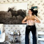 Whitney Cummings Instagram - Other suggestions of how to multi task whilst pumping besides doing squats?