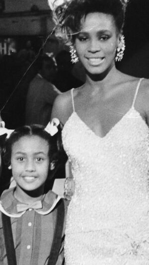 Whitney Houston Instagram - “What that song did for me, what Whitney did for me … was to inspire me to love myself, be myself …” - Keara Hailey Gordon on her experience in the “Greatest Love of All” music video. 💜 The song reached #1 on the Adult Contemporary Chart on this day in 1986.
 
Watch more about Gordon’s experience on Whitney’s YouTube channel.