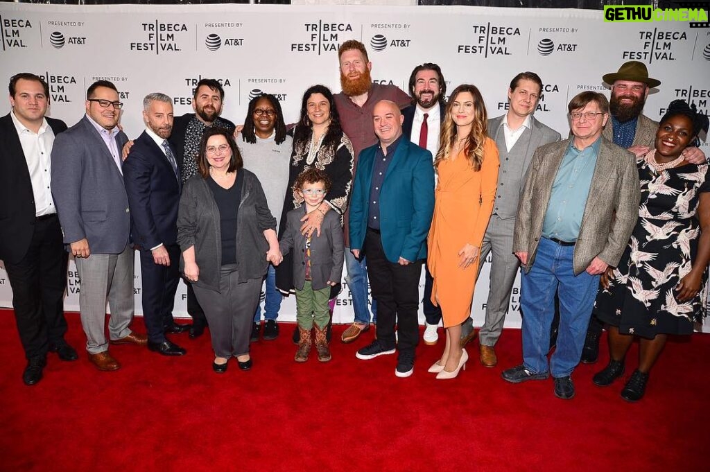 Whoopi Goldberg Instagram - And with the cast and crew and my hero Waldo!! #tribecafilmfestival #tribeca2019 #waldoonweed