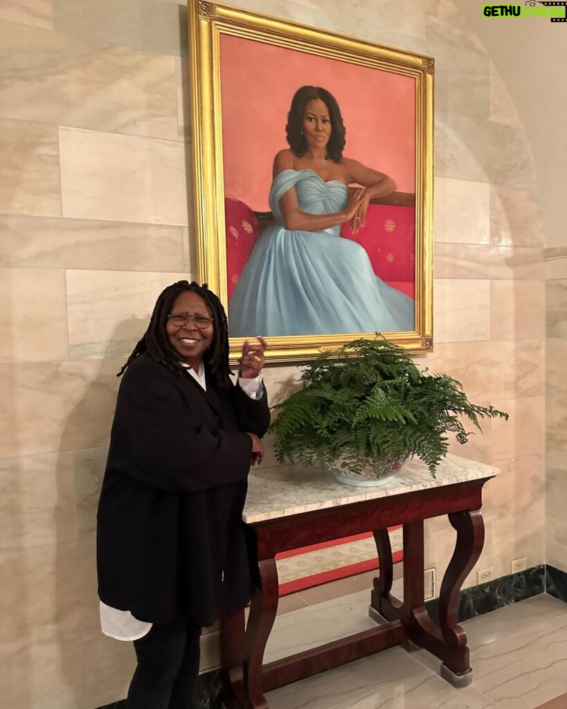 Whoopi Goldberg Instagram - The White House with Michelle