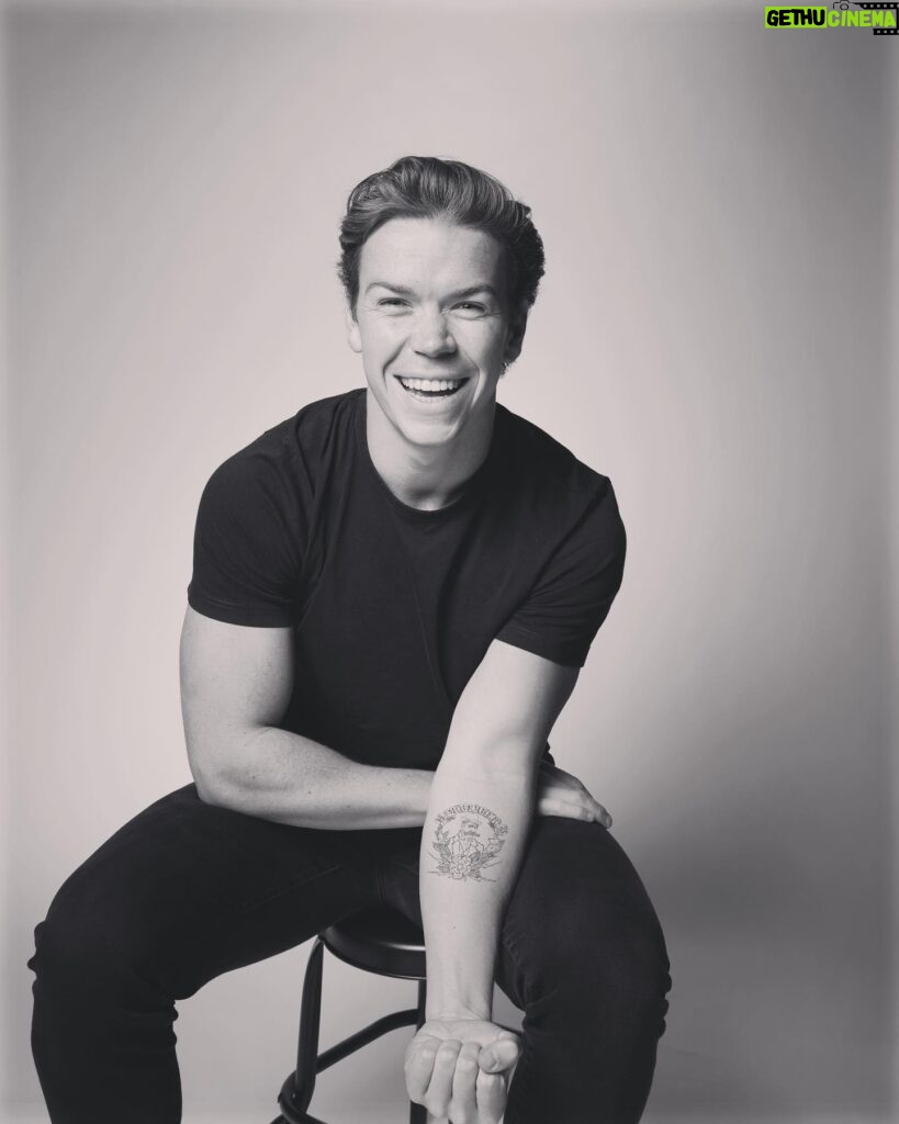 Will Poulter Instagram - Join me in making a Mo-mentary mark on men’s mental health this @movember. (Even though this one is temporary 😉) I’m delighted to be partnering with leading men’s mental and physical health charity @movember to raise awareness of the difficulties many face when talking about their health. It’s vital we remove the stigma around speaking up about our own mental health. This year, ‘tasche or no ‘tasche everyone, including myself (I’ve always struggled to grow a decent mo 😂) can get involved in this fantastic initiative by sporting a temporary tattoo deaigned by the legendary @the_dan_gold Simply head down to the UK’s first Tats & Chats tattoo parlour @outernetlondon on Monday 31st October to make your very own Mo-mentary mark and join the Movember movement to support people across the globe. To book your tat, head to the link in @movember’s bio ❤️ 🧠