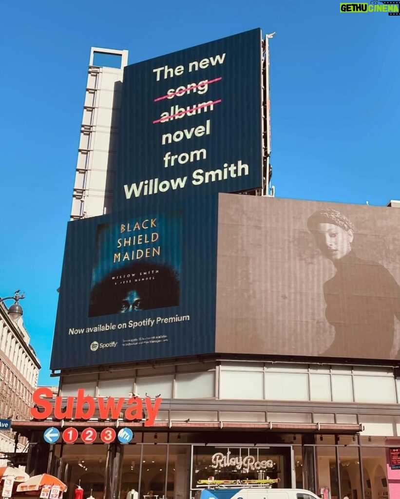 Will Smith Instagram - Willow WROTE A NOVEL! I am soooooo proud! #blackshieldmaiden