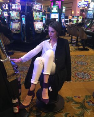 Willa Holland Instagram - 💰💰💰💰💰💰💰