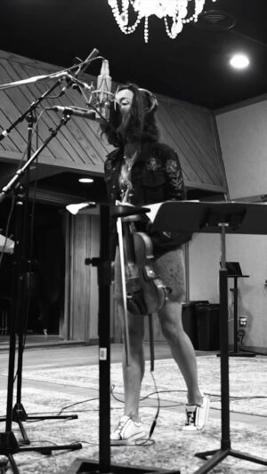 Willie Nelson Instagram - Willie’s latest feature is with @AmandaPearlShires and Bobbie Nelson on their latest song, #Summertime. This song will be included on Amanda and Bobbie’s cover album, #LovingYou, out on 6/23. While you wait, give #Summertime a listen at the link in bio!
