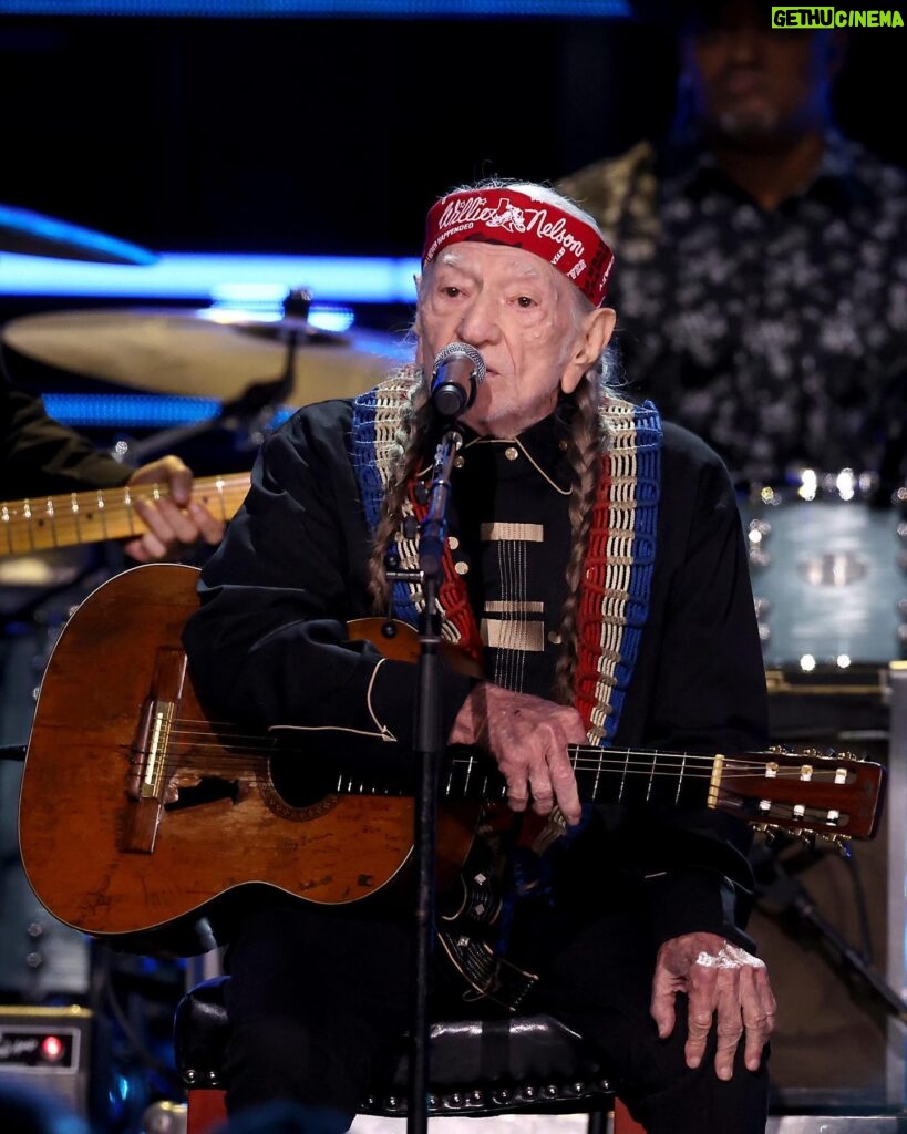 Willie Nelson Instagram - One thing is certain, @willienelsonofficial is gonna play whatever kind of music he loves, doesn’t matter what it’s called! Stream the #RockHall2023 Induction Ceremony NOW on @disneyplus to hear Willie’s acceptance speech. 📸: Getty Images / Rock Hall