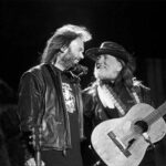 Willie Nelson Instagram - When you remember @farmaid is this weekend…   📷: Ebet Roberts / Farm Aid / 1993 #GetWillieToAMilli