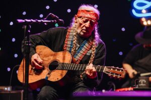 Willie Nelson Instagram - A special #Luck reunion. @luckreunion #RainbowConnection

📷: Alana Swaringen