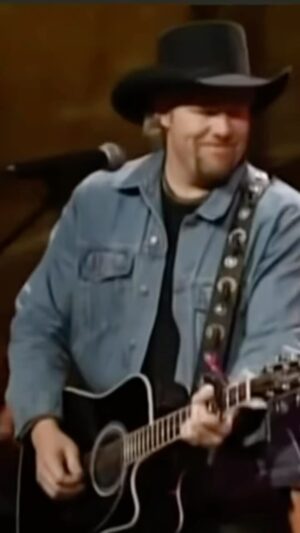 Willie Nelson Instagram - “I’ve had a lot of fun singing with Toby.” May his family and fans find peace. Rest in peace, Toby.
