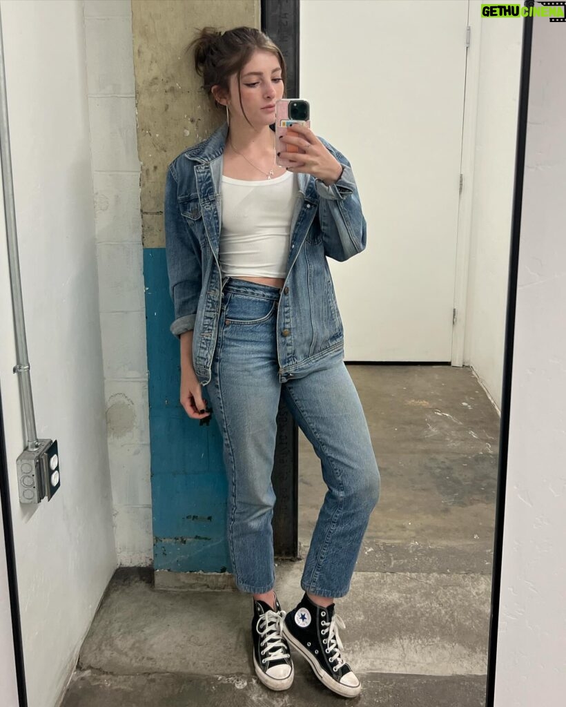 Willow Shields Instagram - Fits do be fitting 🤞🏼