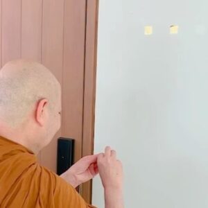 Worrawech Danuwong Instagram - ขึ้นบ้านใหม่.. ขอให้ความรักสดใหม่ตลอดไปเลยนะก๊าบบ สาธุ🙏🏻🥰🏡
