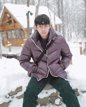 Worrawech Danuwong Instagram - หนาวกายแต่อุ่นใจจังเลย☃️❄️