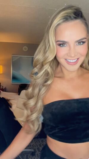 Ximena Córdoba Instagram - Muy agradecida por todo 🙏
Y tu por que agradeces hoy ?