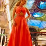 Ximena Córdoba Instagram - Nos vemos hoy para celebrar el comienzo de un año increíble #bienvenido2023 por @canalestrellas 10 pm Gracias a @jorgecastellanosofficial por este hermoso e increíble vestido ! Perfecto para empezar el año CON TODO !! 🙏