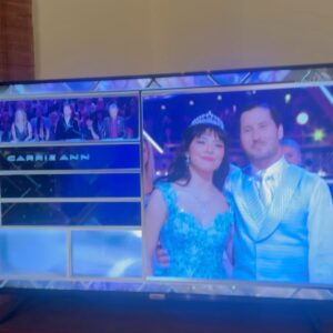 Xochitl Gomez Instagram - 2021 the year I traded a childhood dream for the opportunity of a lifetime. Thank you @valentin for giving me the Quinceañera waltz I never got to have ♥️🪩🕺 #teamxv