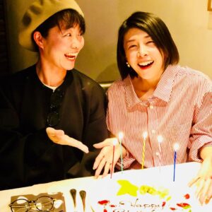 Yûko Takeuchi Instagram - ・
#何で撮り直したのかって
#ありがとうアヤコありがとう
🇯🇵おかえり🗼