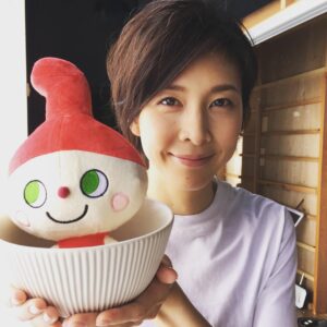 Yûko Takeuchi Instagram - ・
#サッポロ一番 
#ちゅるりんランドの王子様
#生誕50周年記念
#そういえば髪切った