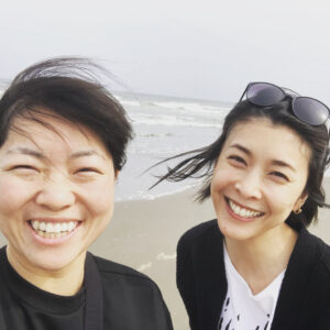 Yûko Takeuchi Instagram - ・
#ひょっこり飯盒
#アヤコおむすび
#海まで行ったよ