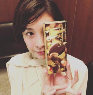 Yûko Takeuchi Instagram - ・
#リッチショコラシャンパン仕立て
#とろけるご褒美
#ひたすらかじる