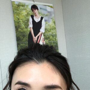 Yûko Takeuchi Instagram - ・
お気付きだろうか
本日は
この方と愉快な仲間達の

映画が公開初日なのである
📽㊗️㊗️㊗️㊗️㊗️🎞
#コンフィデンスマンjp

すんごく楽しいよ‼️