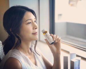 Yûko Takeuchi Instagram - ・
嬉しさ濃密❣️
"集中美容"って響きが高まります✨

https://brand.taisho.co.jp/alfe/

#ALFE
#アルフェ
#大正製薬
#ビューティーコンク
#ホワイトプログラム
新発売だよ〜😆