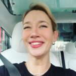 Yael Grobglas Instagram - The escalation of a selfie attempt.