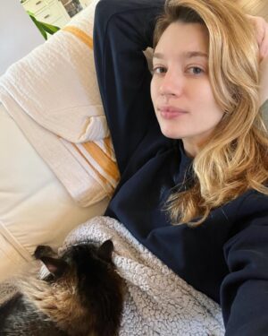 Yael Grobglas Instagram - Anyone else with the damn winter sniffles ?