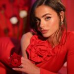 Yael Shelbia Instagram - She is her own muse♥️