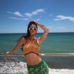 Yael Shelbia Instagram - 🧡💚🌴🩷🐠