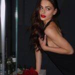 Yael Shelbia Instagram - Valentine’s season is here @zer4u_il 🌹