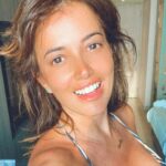 Yamila Reyna Instagram - Mi pelo es tan camaleónico como yo, como mi carrera, y como las capas de mis diferentes versiones que voy descubriéndome en la vida. Dicen que en que cada hito importante de una mujer, se plasma en su pelo. Pues bien, acá un reflejo de ello!😂 Y los reconocimientos son para @giancarlodiazza años de paciencia y crear arte con mis locuras 💇🏻‍♀️♥️ Que look les gustó más? ❌Alerta de Spoiler❌ Se viene un nuevo grannnnn cambio😱