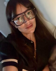 Yamila Reyna Instagram - Feliz finde les desea “La Cindice” La sin apéndice😁