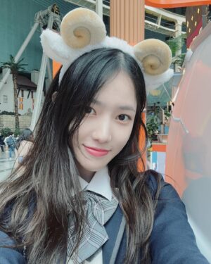 Yang Hye-ji Instagram - 👽👽