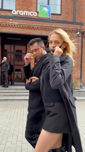 Yanina Studilina Instagram - Уверенным шагом идем в будущее 🎥
