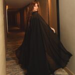 Yara Instagram - عساكم من عواده وأعاده الله عليكم بالخير والبركة … #عيد_فطر_سعيد 🤍 يارب تكون كل أيامكم خير وسعادة 😍🙏🏻 Dressed by: @aavvafashion 🖤 Makeup: @charbel.assaf.makeup Hair: @wassimsteve Jewelry: My collection #LoveMeLoveMeNot 🌼 @samrajewellery Contact lens: My collection “Hazel Tan” @samacontactlens 👁 Photographer: @zobiansaadofficiall #Yara | #يارا