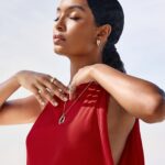 Yara Shahidi Instagram – Cartier Global ambassador, Yara Shahidi, stacks with style the new and daring square version of this design icon.
#CartierTrinity
#Trinity100Celebration