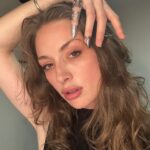 Yasemin Kay Allen Instagram - Ayrıntıda gizlidir.