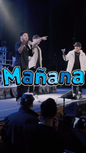 Yedinson Flórez Instagram - Miren hasta dónde nos llegó el chistecito 🐕

Mañana a las 9pm🇨🇴 estrenamos nuevo capítulo de #PerrosCriollos en nuestro canal oficial de YouTube (link en la bio). Suscríbanse para ver en directo el estreno. 

@lokilloflorez | @jpypunto | @eldelasfotos 

#humor #comedia