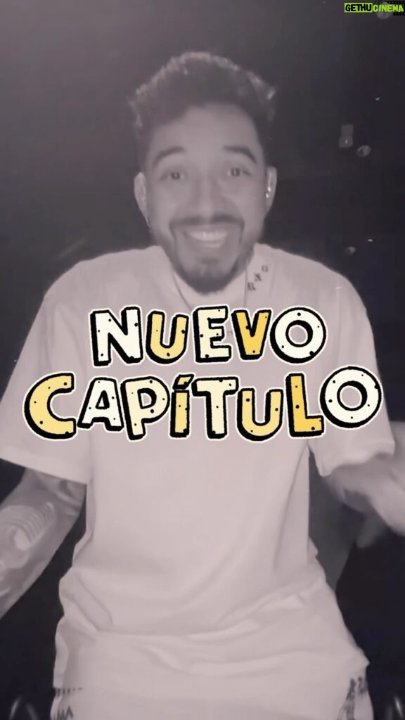 Yedinson Flórez Instagram - CAIGAN (jajaja) al ESTRENO de #PerrosCriollos MAÑANA MIÉRCOLES A LAS 9PM EN YOUTUBE 🐕🐾 ¿Con quién lo verán? Cuenten en comentarios 👇🏽 @lokilloflorez | @jpypunto | @eldelasfotos 📷 @albert.artphotography #humor #comedia