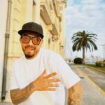 Yedinson Flórez Instagram - Relajaito manín! No soy así de guapo, así me ven los ojos de @eldelasfotos