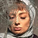 Yekta Naser Instagram - ببخشيد سال نو را تبريك نگفتم درد و مصيبت هموطنانمان چنان دل همگيمان را لرزاند كه نتوانستم .خشمم از بى درايتى مسئولين چنان زياد است كه اختيار كلامم را ندارم و بدليل رشته تحصيلى دانشگاهيم هنوز اطلاعات مختصرى در مورد محيط زيست و ويرانى آن طى ساليان اخير دارم و برداشتم اين است با وجود چنين مديرانى(تعدادى البته)ما اصلن نيازى به دشمن خارجى نداريم اين دوستان خودشان زحمت دشمن راميكشند#محيط_زيست #يكتا_ناصر #سيل#جنگل