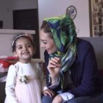 Yekta Naser Instagram - #دل . فیلمبرداری سریال نمایش خانگی «دل» به کارگردانی منوچهر هادی از مدتی پیش در کرج آغاز شده و تاکنون حامد بهداد، سعید راد، افسانه بایگان، بیژن امکانیان، نسرین مقانلو، کوروش تهامی و مهراوه شریفی‌نیا از بازیگران این سریال مقابل دوربین رفته‌اند . یکتا ناصر جدیدترین باریگری است که قرارداد خود را با این سریال تمدید کرده و به گروه بازیگران «دل» پیوست . این سریال بازیگران دیگری نیز خواهد داشت که بزودی اسامی آن‌ها اعلام خواهد شد . جواد فرحانی تهیه کننده این سریال و سعید خندق‌آبادی مجری طرح و جانشین تهیه کننده سریال «دل» هستند . کلیپ: مهدی کریمی @karimi_mehdii . پیج رسمی سریال: @dell_series پ.ن:ممنونم از دوستانى كه به من يادآورى كردند يك لغت شعر زيباى فروغ فرخزاد بزرگ را اشتباه خوانده ام شايد حضور پر شور و هيجان دختركم باعث شد تمركز لازم را نداشته باشم كه از اين بابت عذر خواهى ميكنم