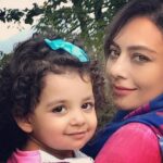 Yekta Naser Instagram - تو همه راز جهان ريخته در چشم سياهت من همه محو تماشاى نگاهت ...#فريدون_مشيري دخترك بيست و دو ماهه من