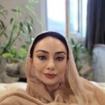 Yekta Naser Instagram - روز اول مهر ماهه و بعد از مدتها احساس کردم شاید زمان خوبیه برای اینکه احساس خوب بهم منتقل کنیم چون من هم مثل خیلی از شما عاشق پاییزم و امیدوارم پاییز امسال لحظات و روزهای خوبی برای همگی شما داشته باشه . # پاییز# یکتا_ ناصر