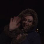 Yekta Naser Instagram - روز مادر در پشت صحنه سریال «دل» . سریال «دل» به کارگردانی منوچهر هادی این روزها در تهران در حال فیلمبرداری است و امروز همزمان با روز مادر و روز زن، از بازیگران و عوامل خانم این سریال تقدیر شد #روز_زن_مبارک . ویدئو: مهدی کریمی @karimi_mehdii