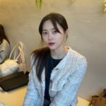 Yeo Joo-ha Instagram - Comfy💭🤎 @sonyounaclinic 에서 환절기도 이겨내봅시다아
